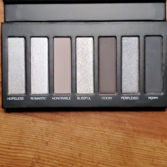 Makeup - Picture 2 of 2